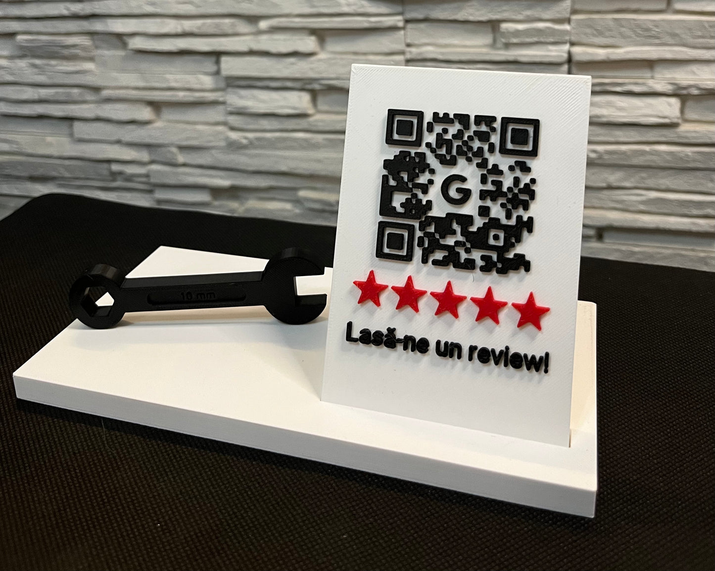 Suport Personalizat pentru Service/Magazin Auto – Placă Personalizată & Figurină Tematică - Crafio.