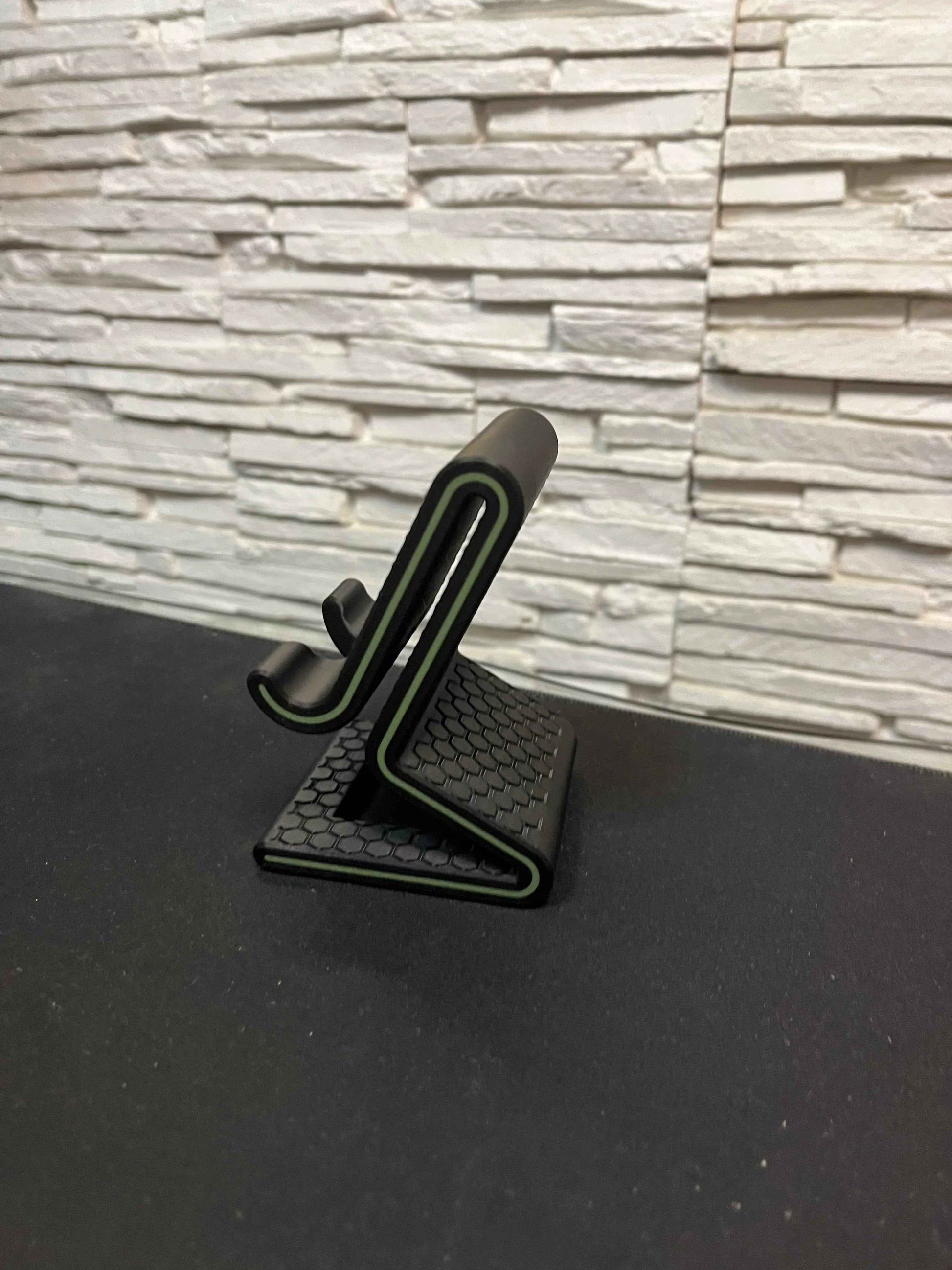 Crafio. Modulus - Suport de telefon cu model Honeycomb - Crafio.