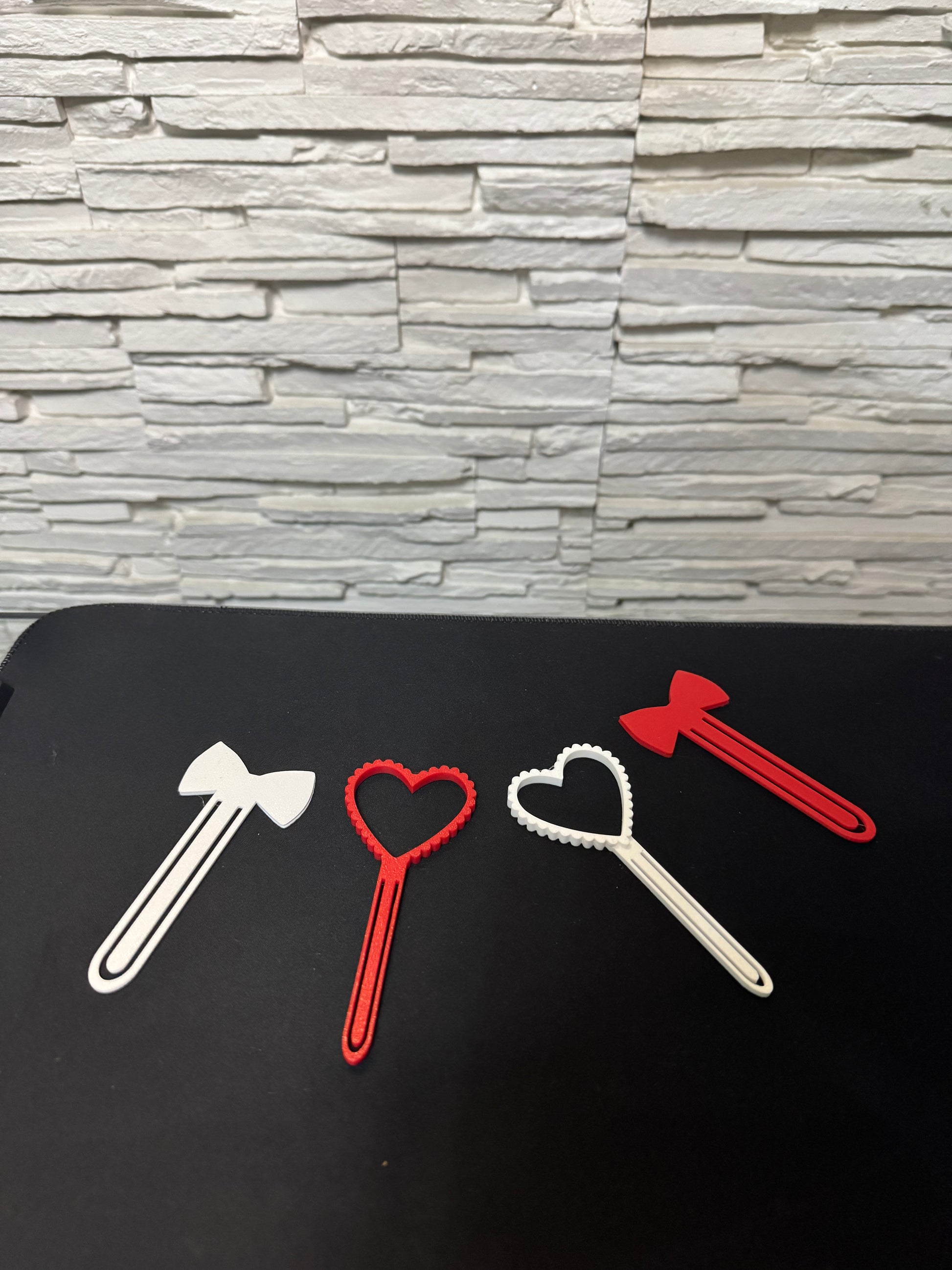 Semne de carte - Valentine's Day Edition - Crafio.