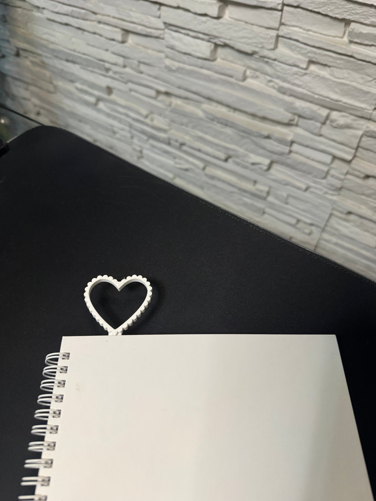 Semne de carte - Valentine's Day Edition - Crafio.