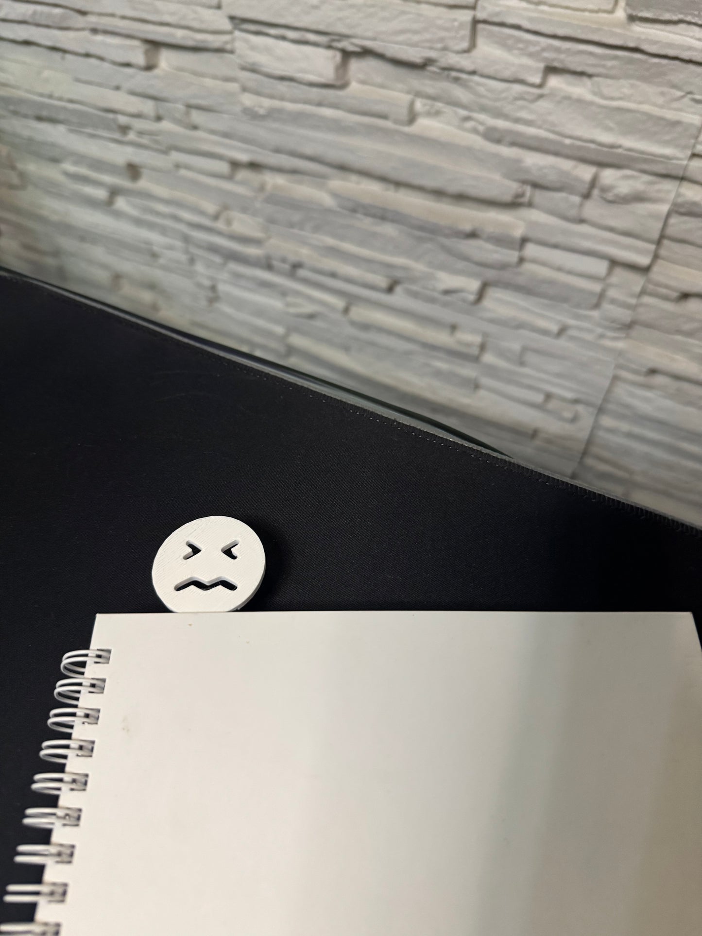 Semne de carte - Emoji Edition - Crafio.