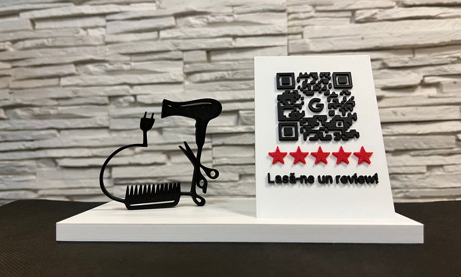 Suport Personalizat pentru Frizerie/Hair Stylist – Placă Personalizată & Figurină Tematică - Crafio.