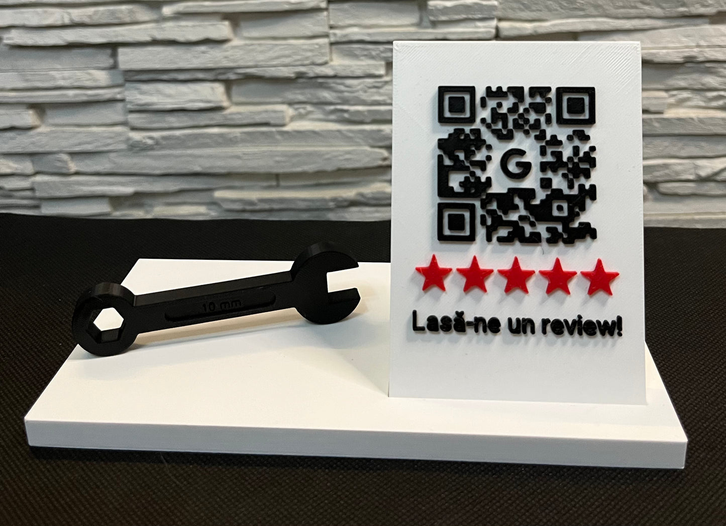 Suport Personalizat pentru Service/Magazin Auto – Placă Personalizată & Figurină Tematică - Crafio.