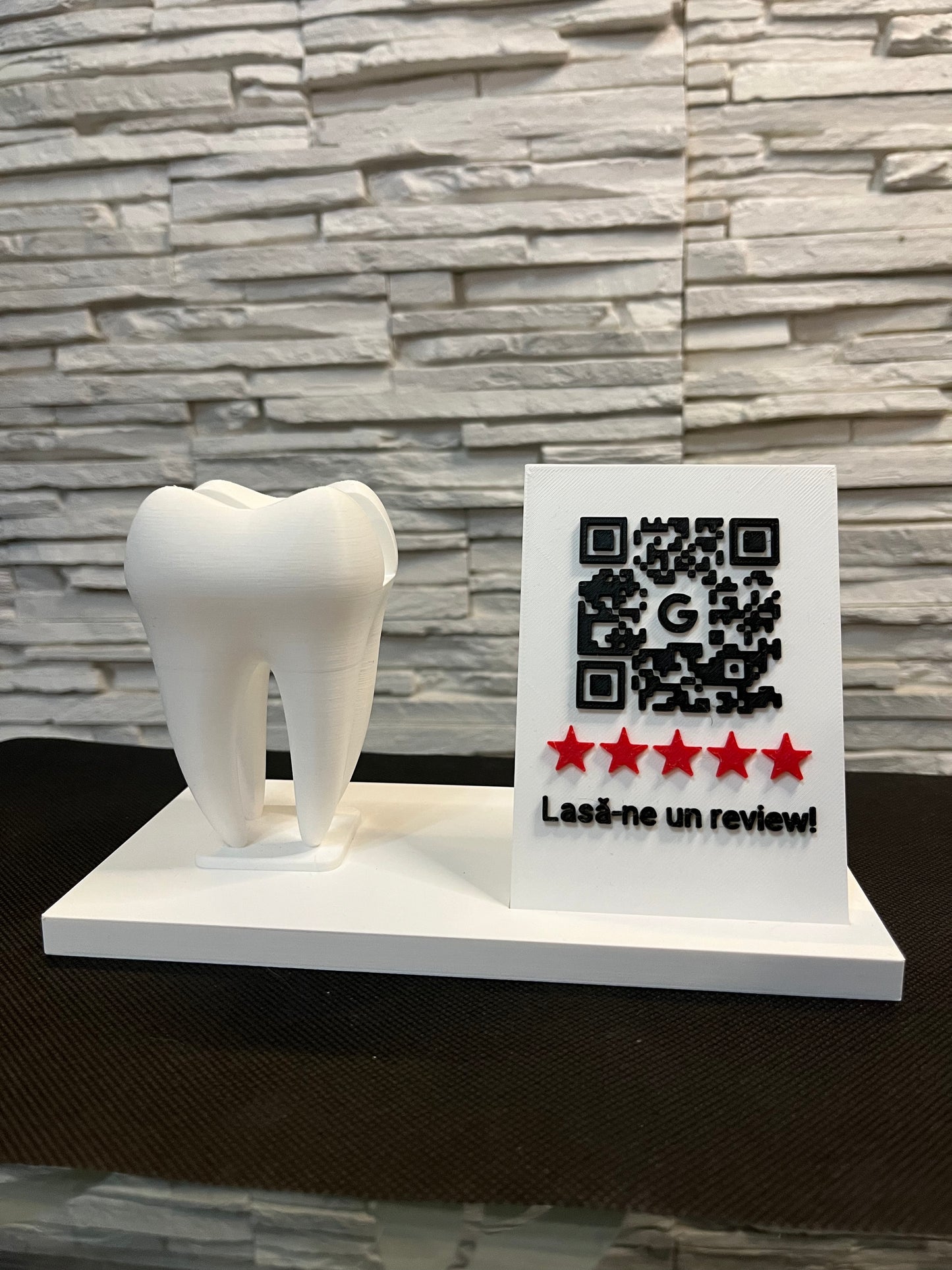 Suport Personalizat pentru Recepție Stomatologică – Placă Personalizată & Figurină Tematică - Crafio.