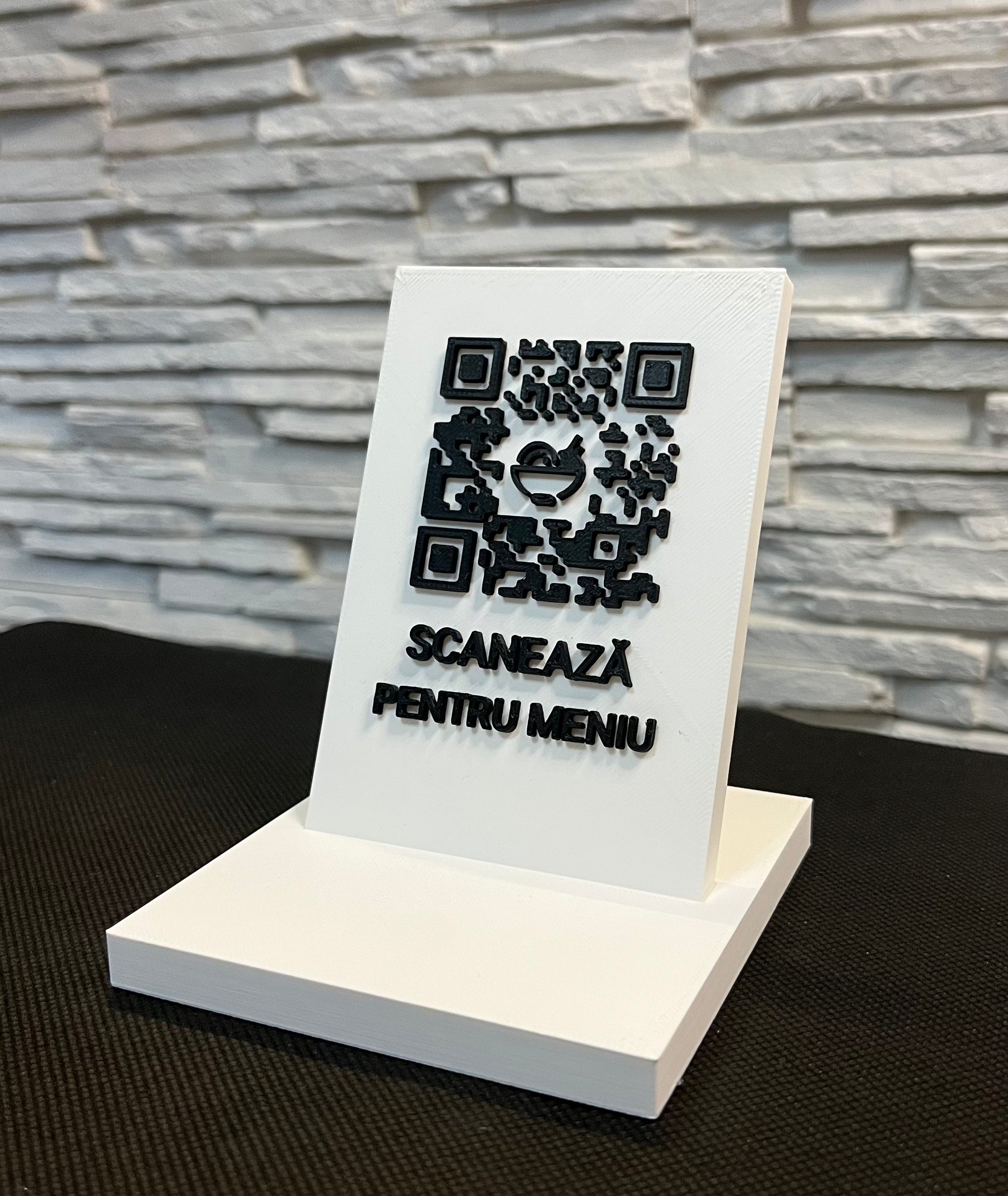 Stand mic cu placă personalizată + Personalizare o secțiune - Crafio.